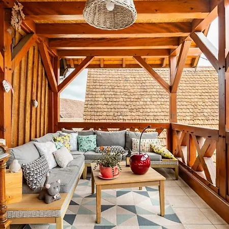 Lovely With Ac And Big Private Terrace *