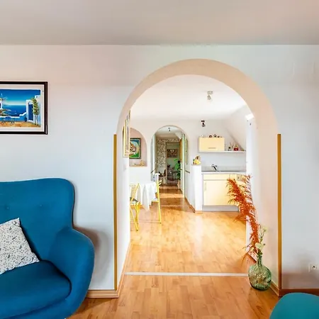 Lovely With Ac And Big Private Terrace Zellwiller