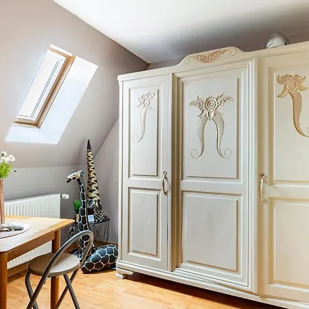 Lovely With Ac And Big Private Terrace Apartment