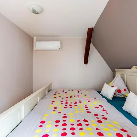 Lovely With Ac And Big Private Terrace Apartment *