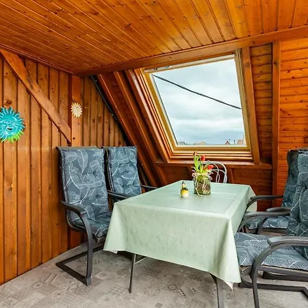 Lovely With Ac And Big Private Terrace *
